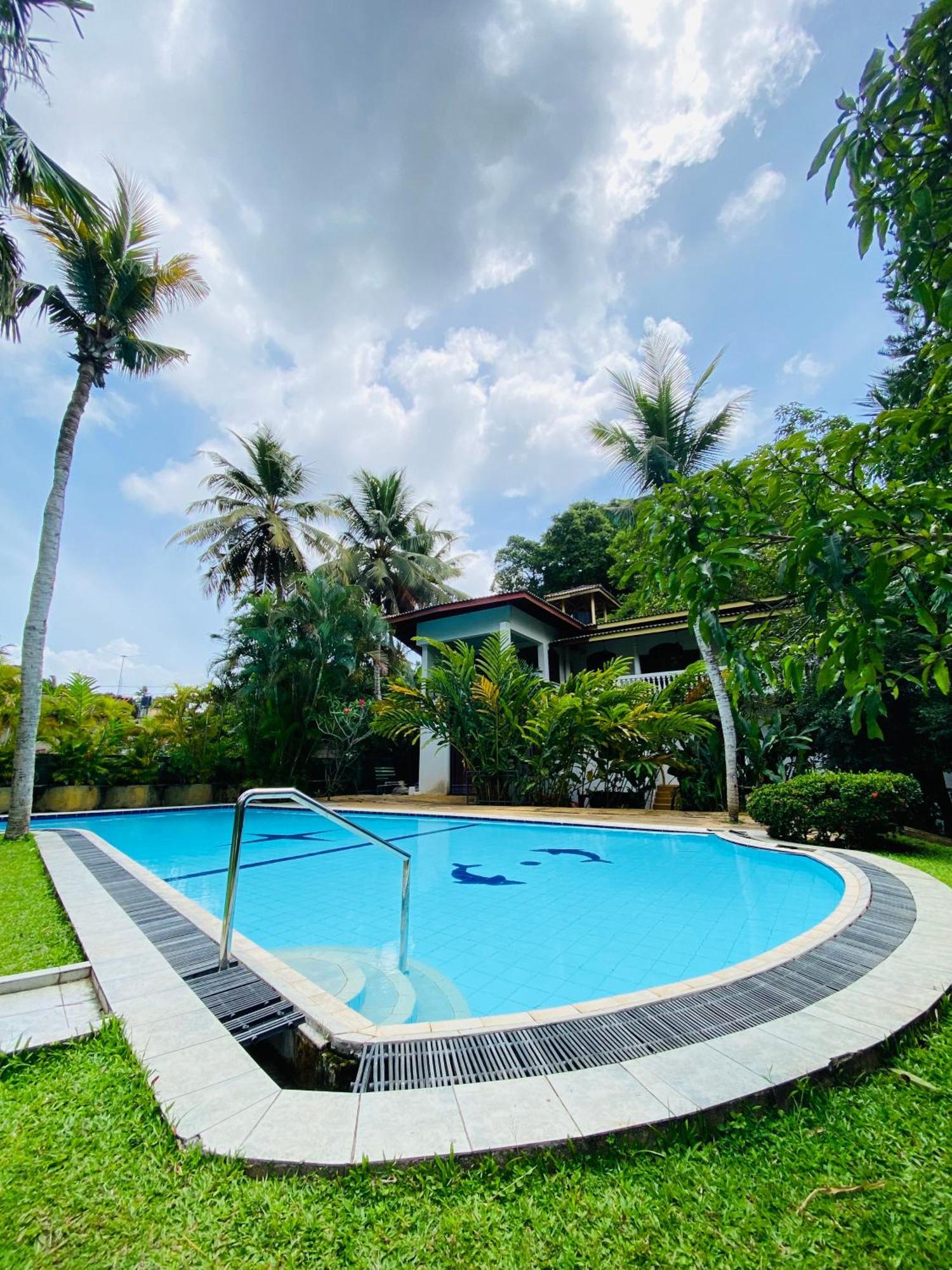 Leijay Garden Retreat Hotel Galle Exterior photo