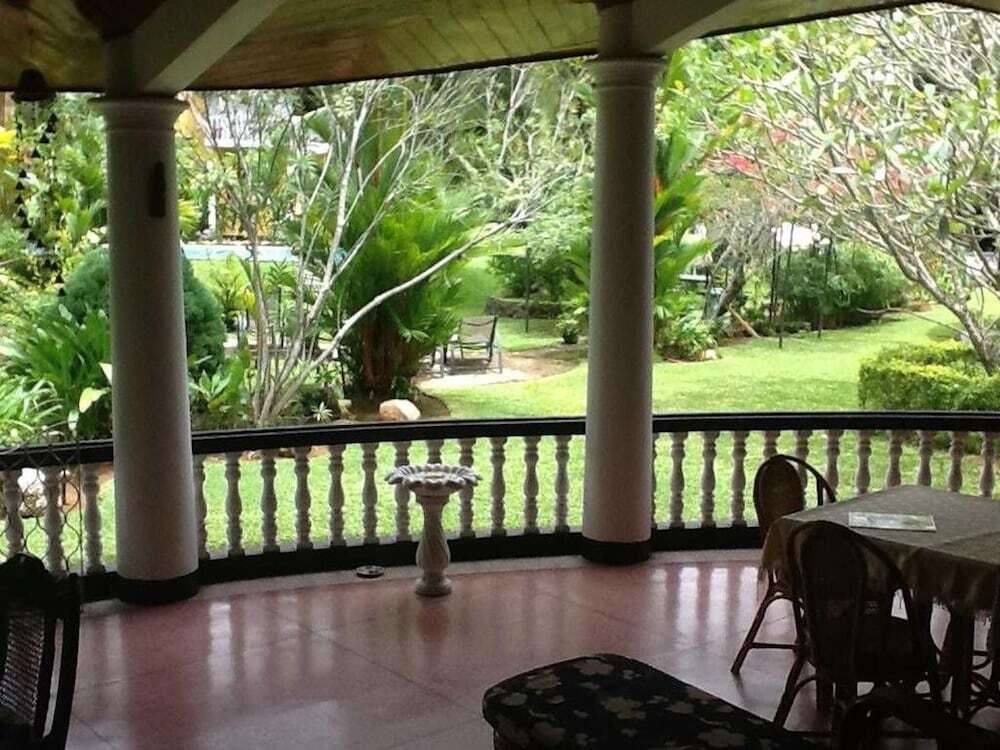 Leijay Garden Retreat Hotel Galle Exterior photo